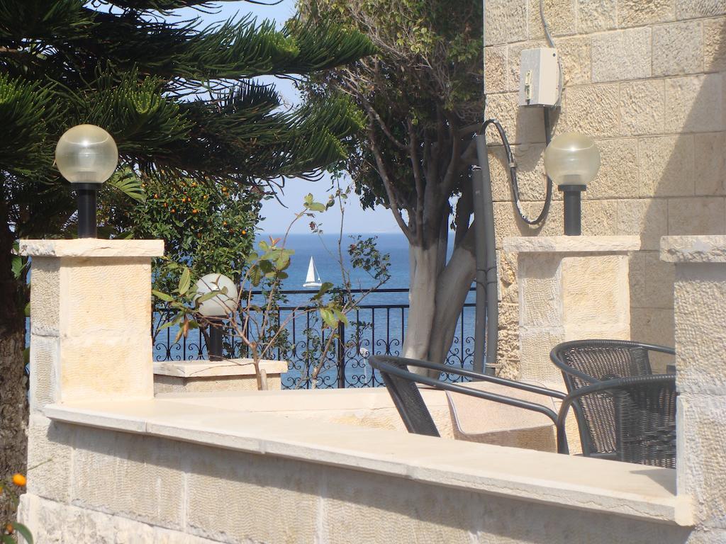 Tamer Guest House Хайфа Экстерьер фото